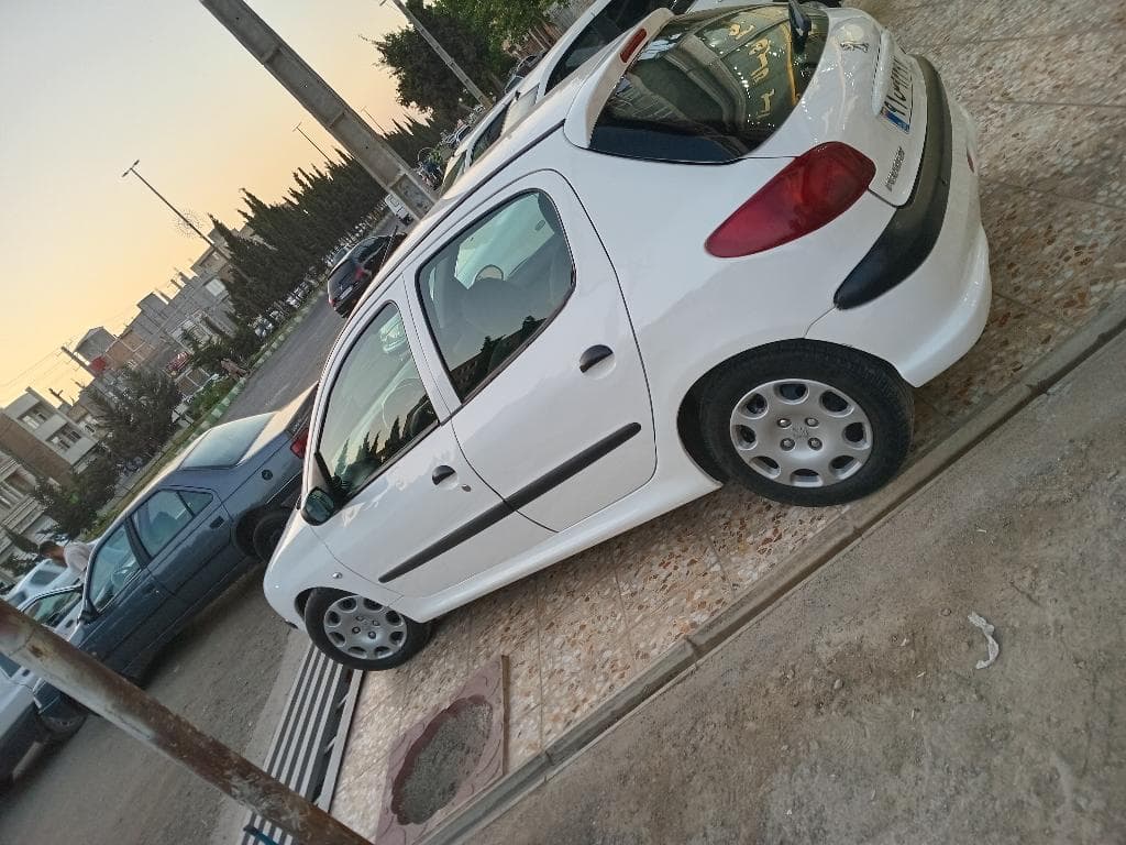 ۲۰۶ تیپ ۵ مدل ۹۵ - Image 1