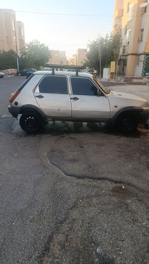 رنو پی کی مدل ۱۳۸۳ - Image 1