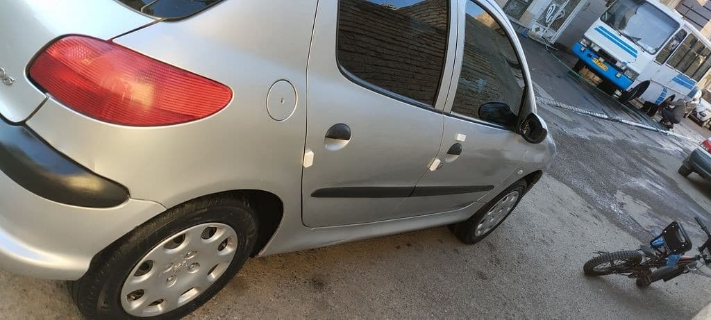 206 تیپ 2 - Image 1