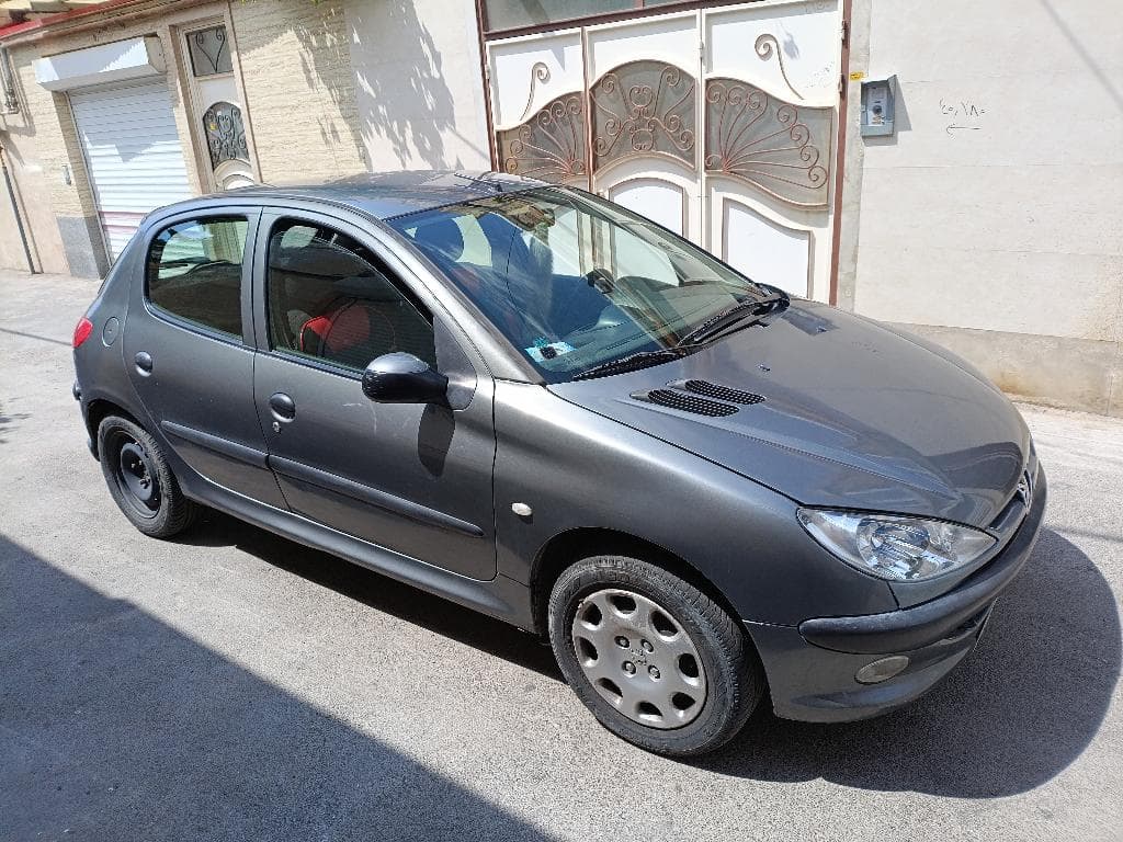 پژو 20۶ تیپ ۲ - Image 1