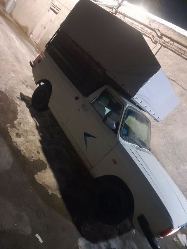 پیکان وانت مدل ۸۴ بدون رنگ