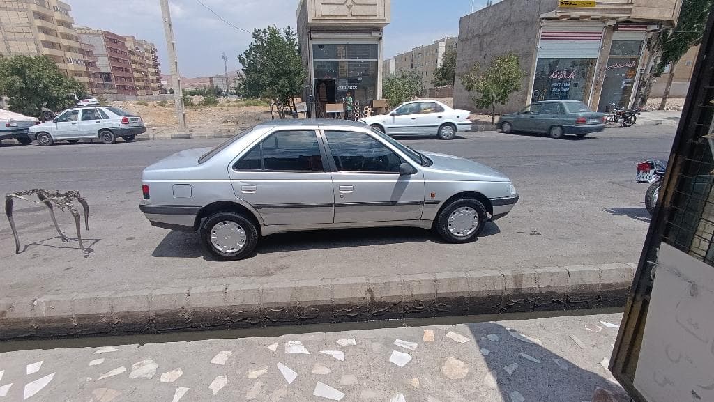 پژو 405 مدل 87 بنزینی - Image 1