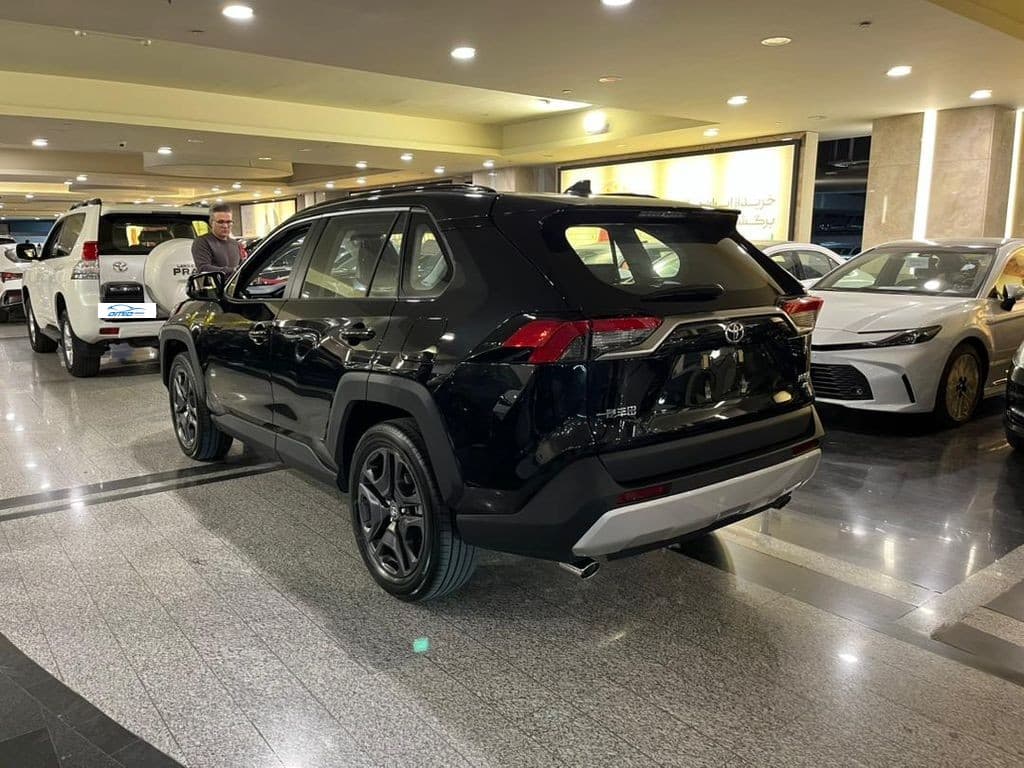 تویوتا راوفور - Image 1