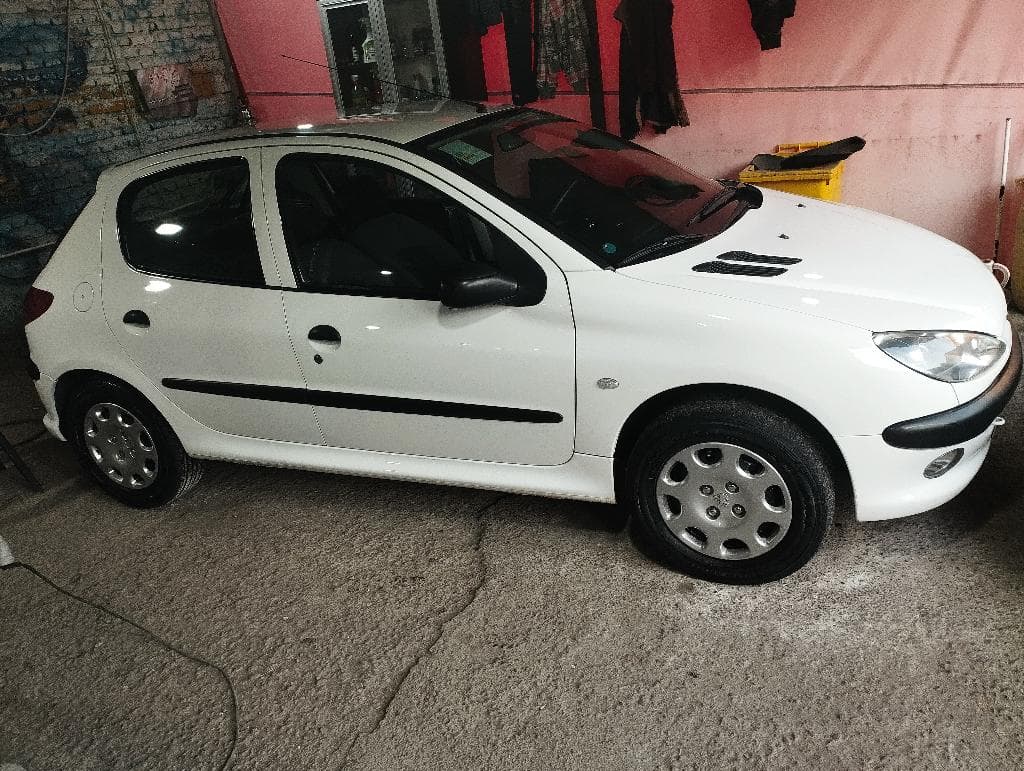 پژو ۲۰۶ مدل ۱۴۰۰ بدون رنگ بدون نقطه - Image 1