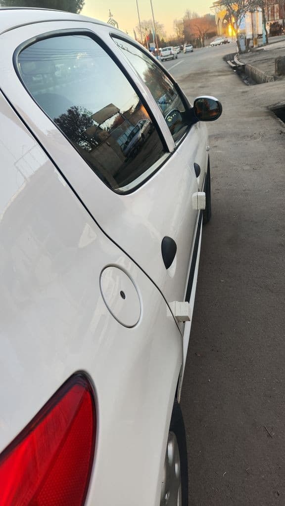 پژو۲۰۶ تیپ۲ مدل۹۹ - Image 1