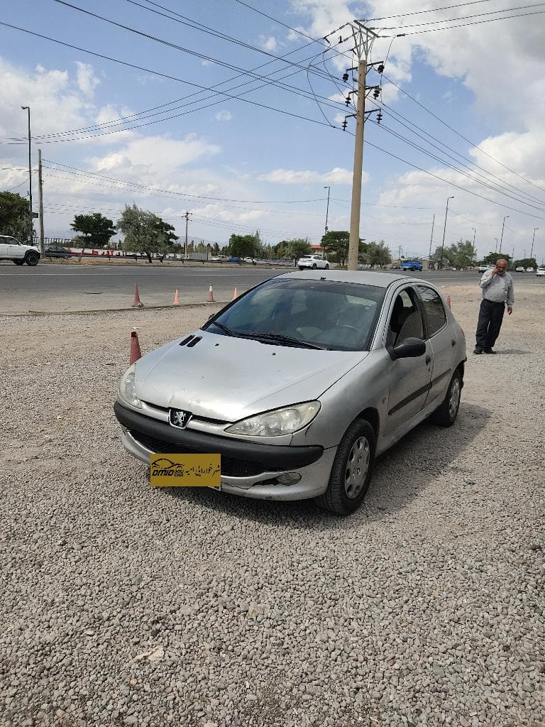 پژو 206تیپ 2.مدل 82 - Image 1