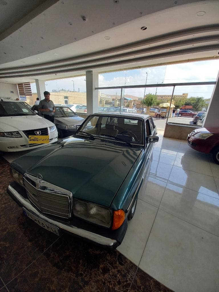 بنز ۲۰۰دانشجویی مدل ۱۹۸۱ - Image 1