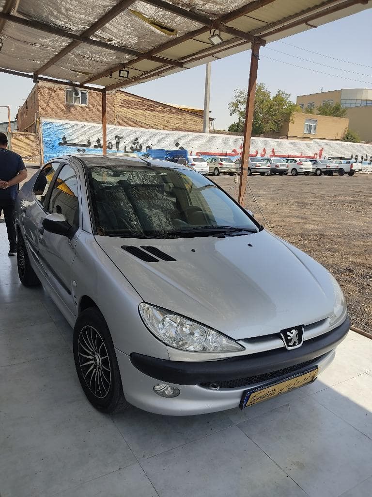 پژو ۲۰۶sd.v10مدل ۸۷ - Image 1