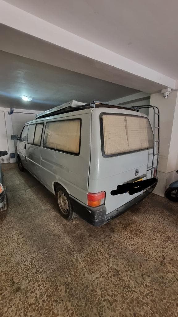 فولکس t4 ماهانه600لیتربنزین - Image 1