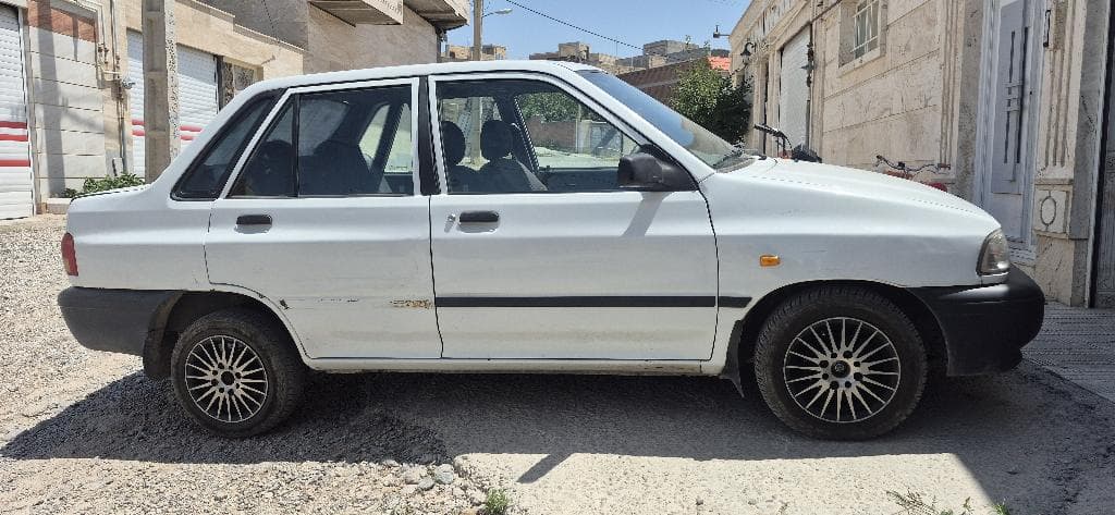 پراید۱۳۱سفیدرنگ - Image 1