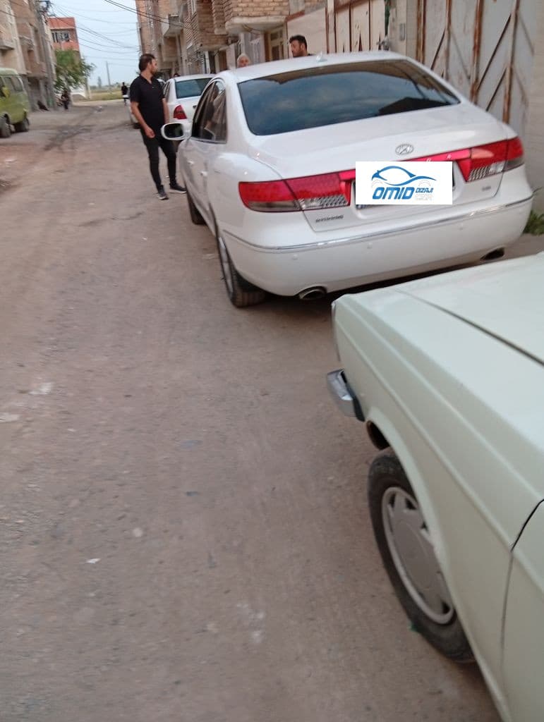 هیونداآزرا - Image 1