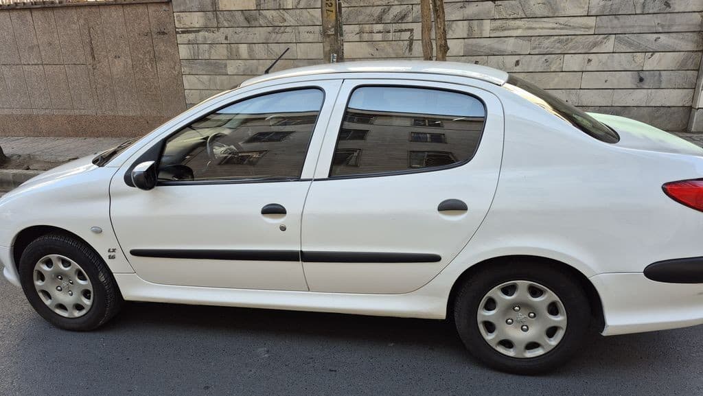 پژو اس دی وی 8 مدل 98 - Image 1