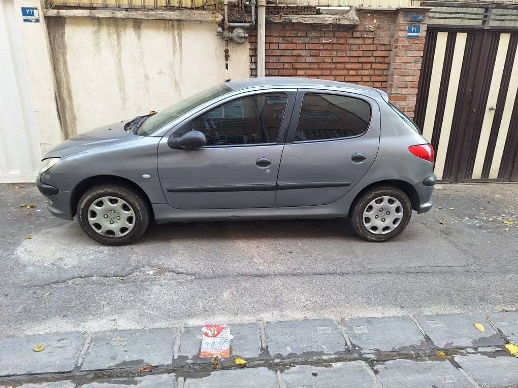 پژو 206تیپ2 1389 - Image 1