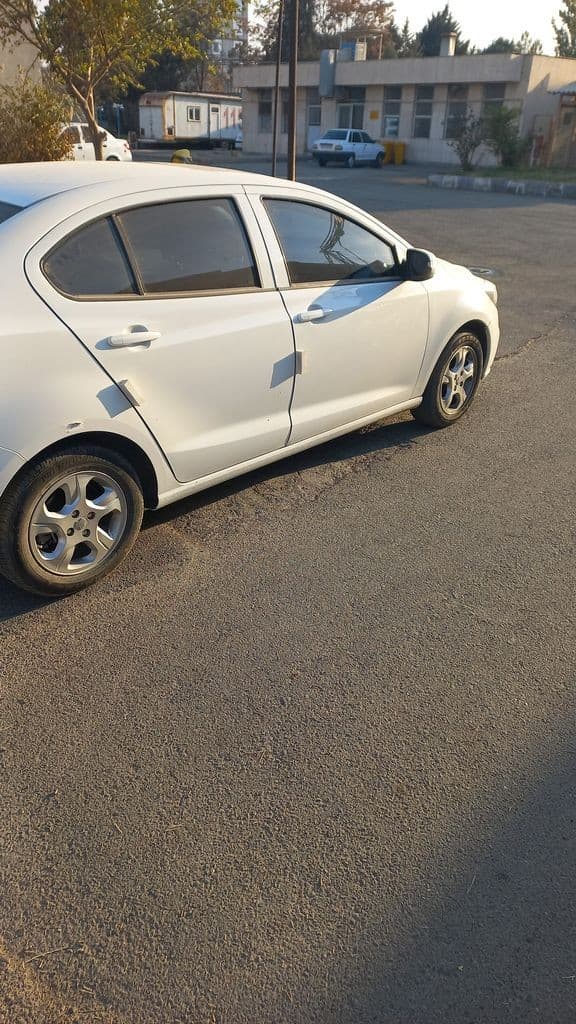 شاهین جی 1403ساندروف دار - Image 1