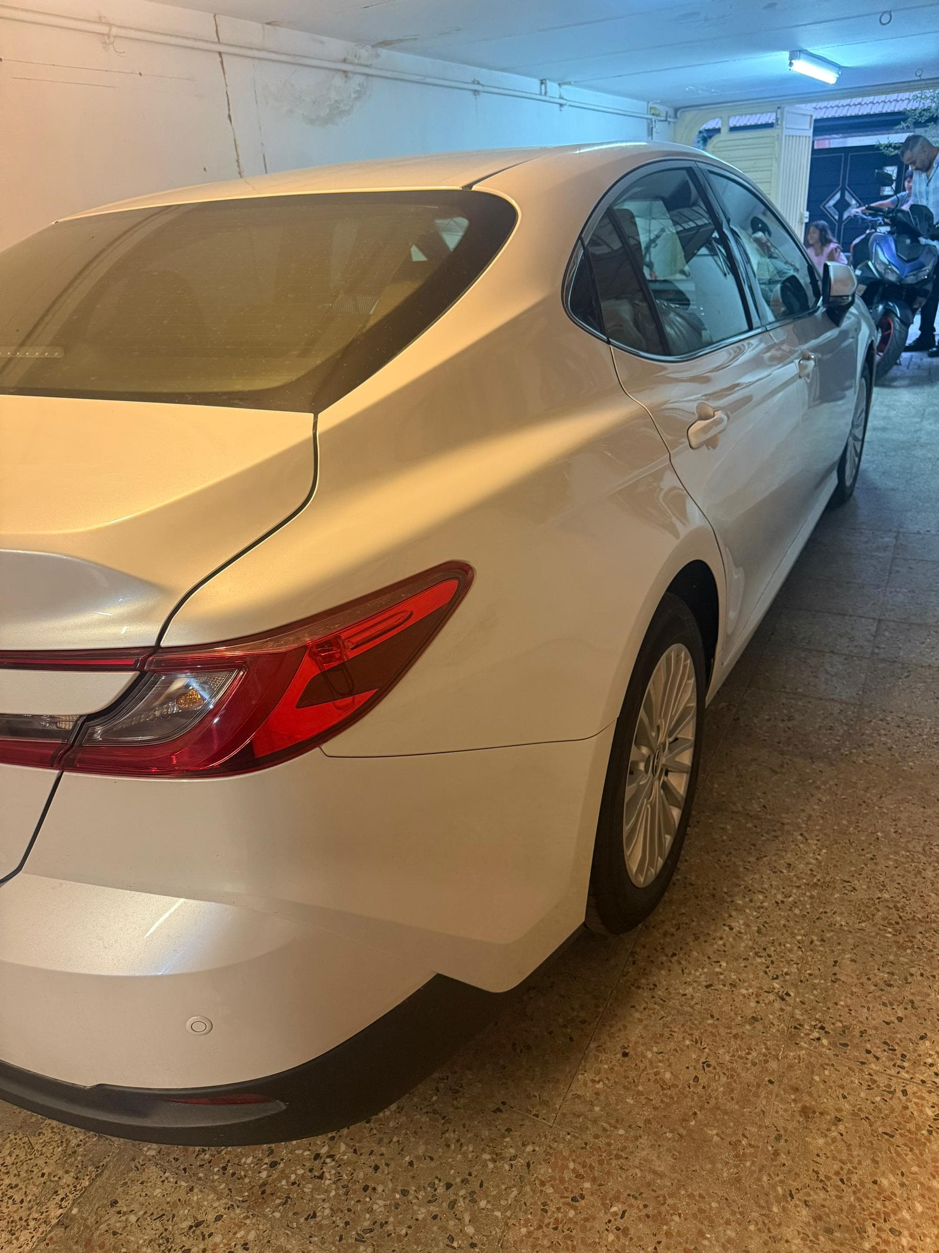 تویوتا کمری هیبرید ۲۰۲۵ - Image 1