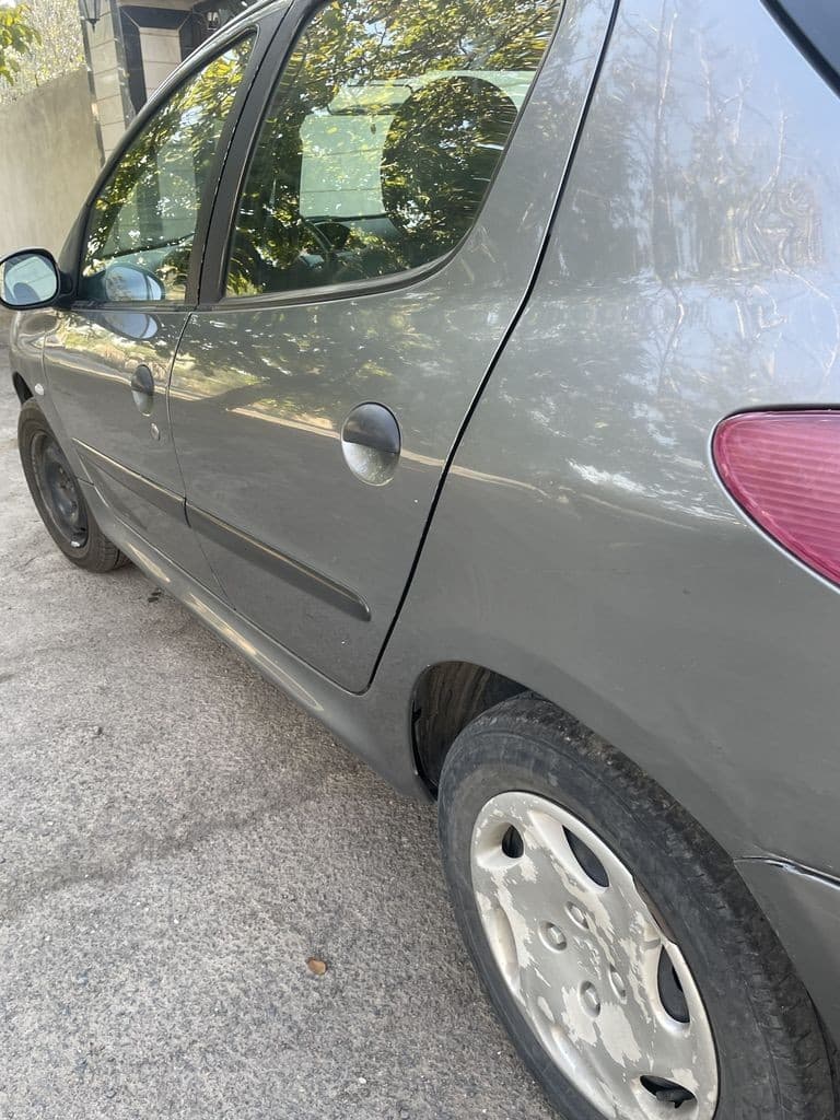 ۲۰۶ تیپ ۳ مدل ۱۳۸۵ - Image 1