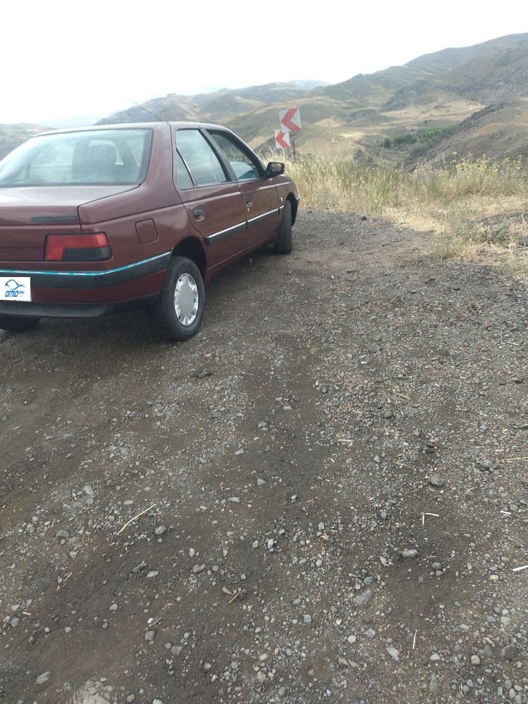 پژو 2000 عنابی مدل 79 - Image 1