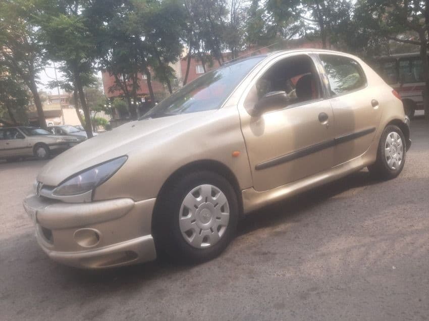 پژو ۲۰۶ مدل ۸۲ - Image 1