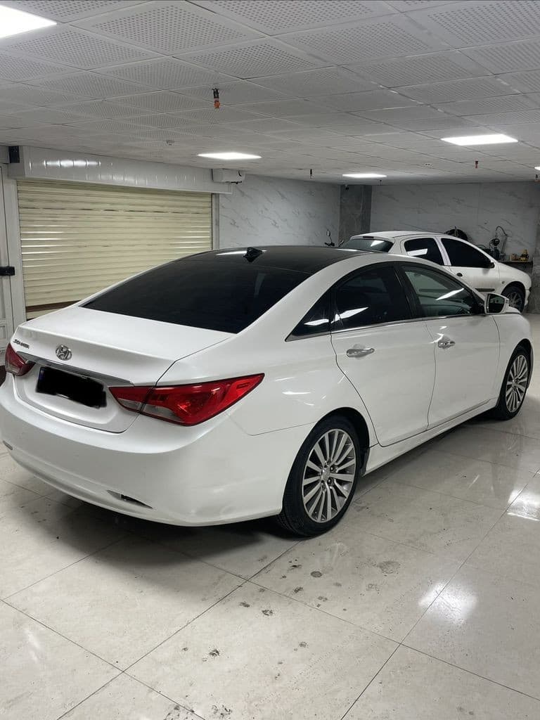 سوناتا yf مدل 2013 - Image 1