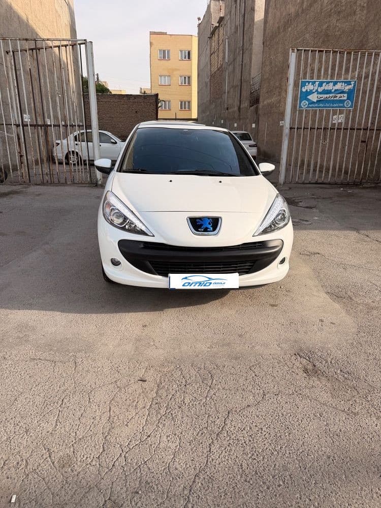 پژو 207 مدل 1403 - Image 1