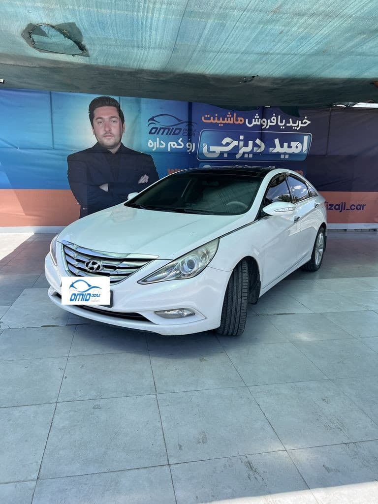 سوناتا YF مدل 2012 - Image 1