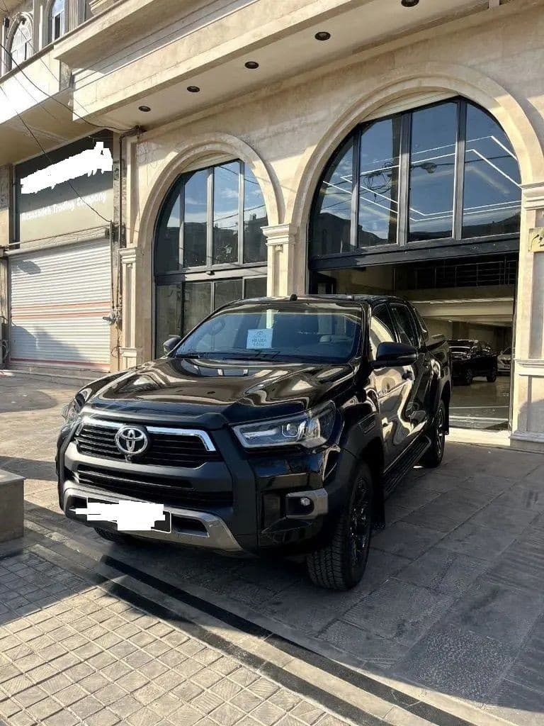 تویوتا هایلوکس ادونچر ۶ سیلندر موتور ۴۰۰۰ - Image 1