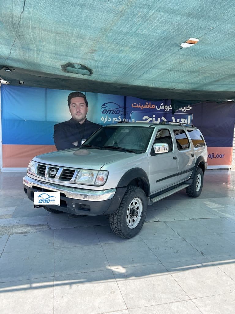 نیسان سرانزا مدل 83 - Image 1