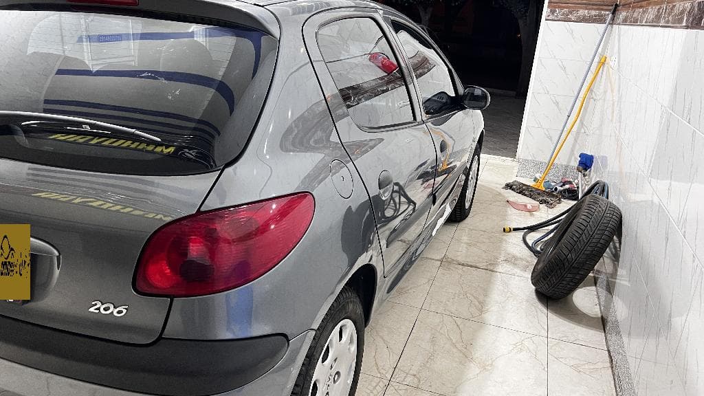 پژو ۲۰۶ تیپ ۲‌ مدل ۹۸ یک لکه رنگ - Image 1