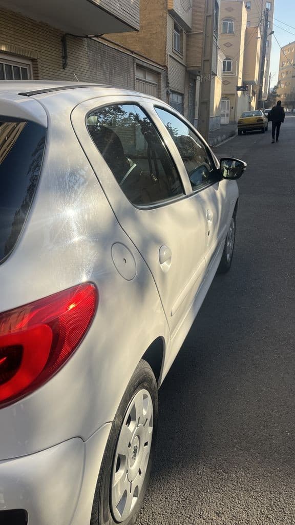 پژو ۲۰۷ مدل ۴۰۲ - Image 1