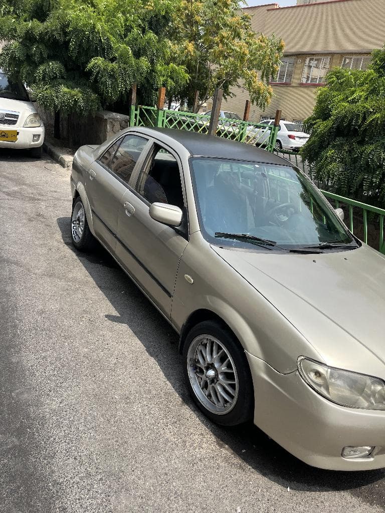 مزدا ۳۲۳ مدل ۱۳۸۳ - Image 1