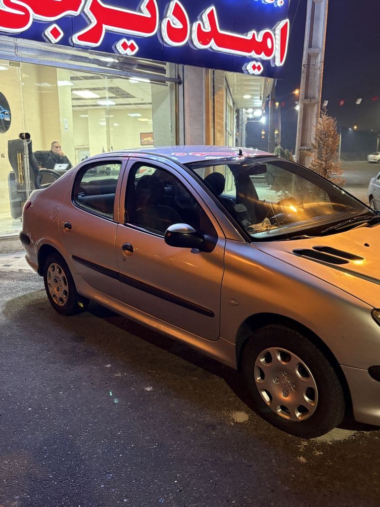 ۲۰۶ اس دی وی ۱ مدل ۸۸ - Image 1