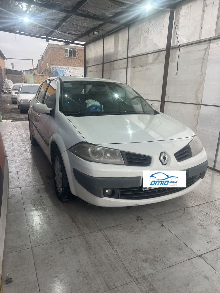 مگان ۲۰۰۰ اتومات مدل ۹۰ - Image 1