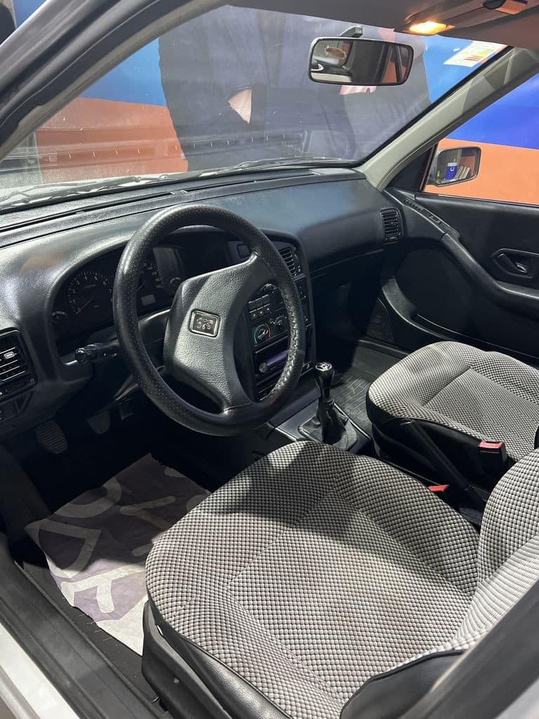 پژو 405مدل 86 دوگانه کارخانه - Image 1