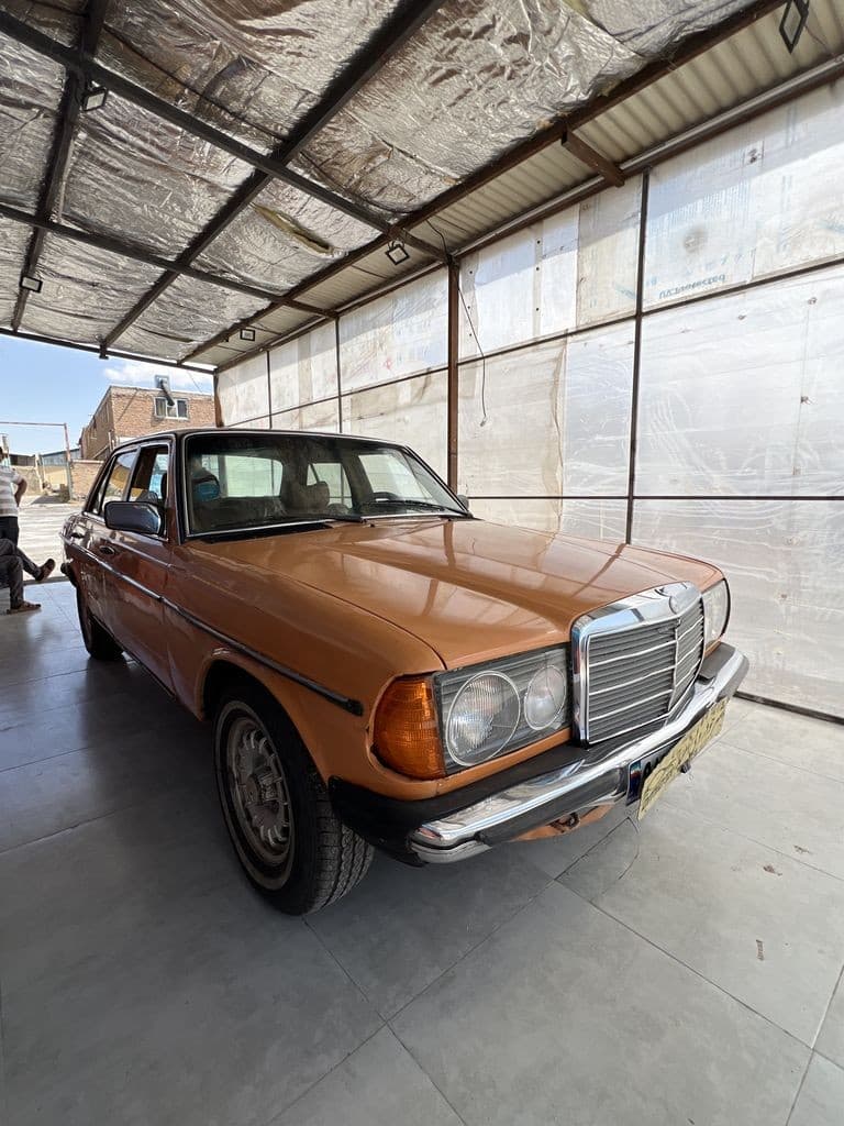 بنز 230مدل 1977 - Image 1