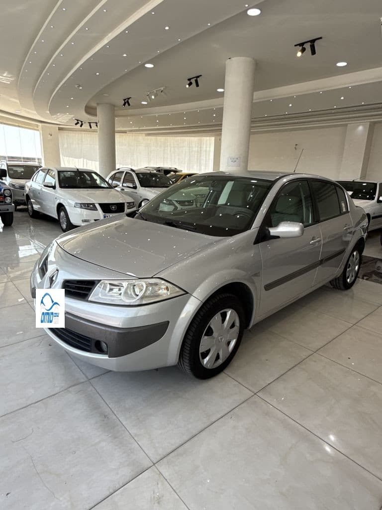 رنو‌مگان تک برگ سند - Image 1