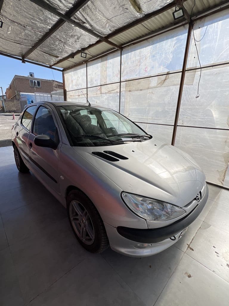 پژو ۲۰۶تیپ ۲ - Image 1