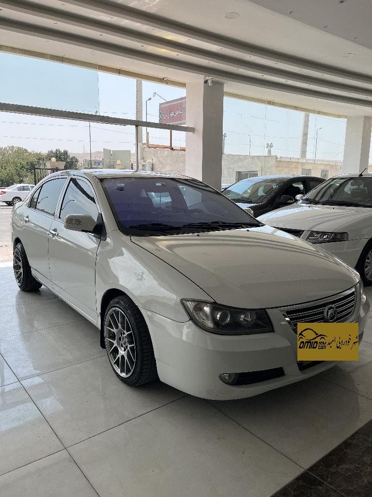 لیفان ۶۲۰ سانروف دار ۱۸۰۰مدل ۹۳ - Image 1