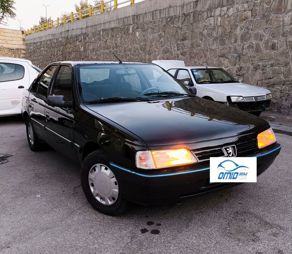 پژو ۴۰۵ مدل۸۳ مشکی - Image 1