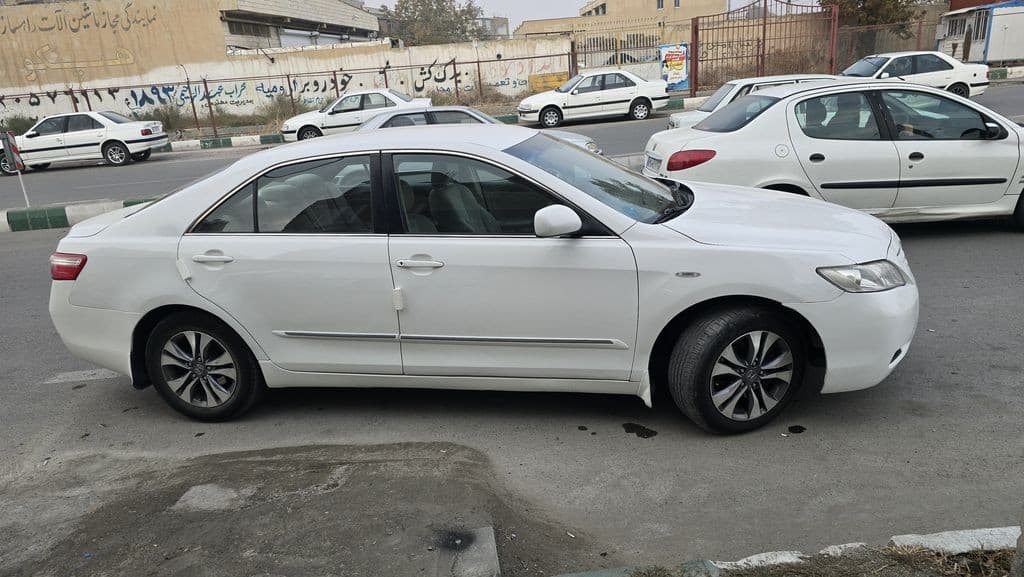 تویتا کمری مدل 2008 اتومات - Image 1