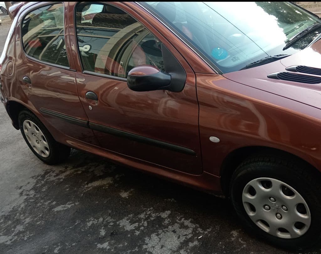 پژو 206 تیپ 3 - Image 1