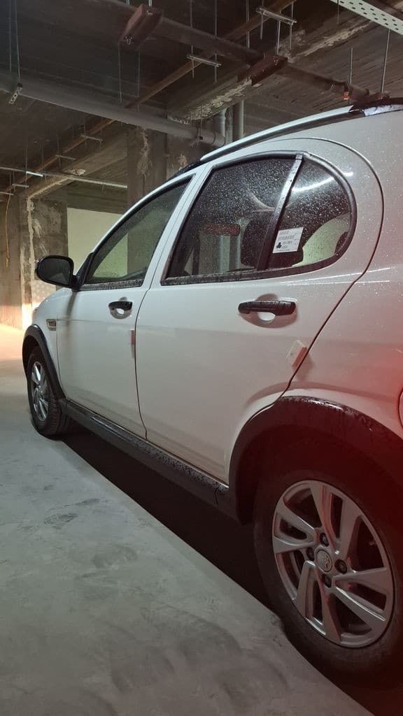 اطلس GL سفید ۱۴۰۴ - Image 1