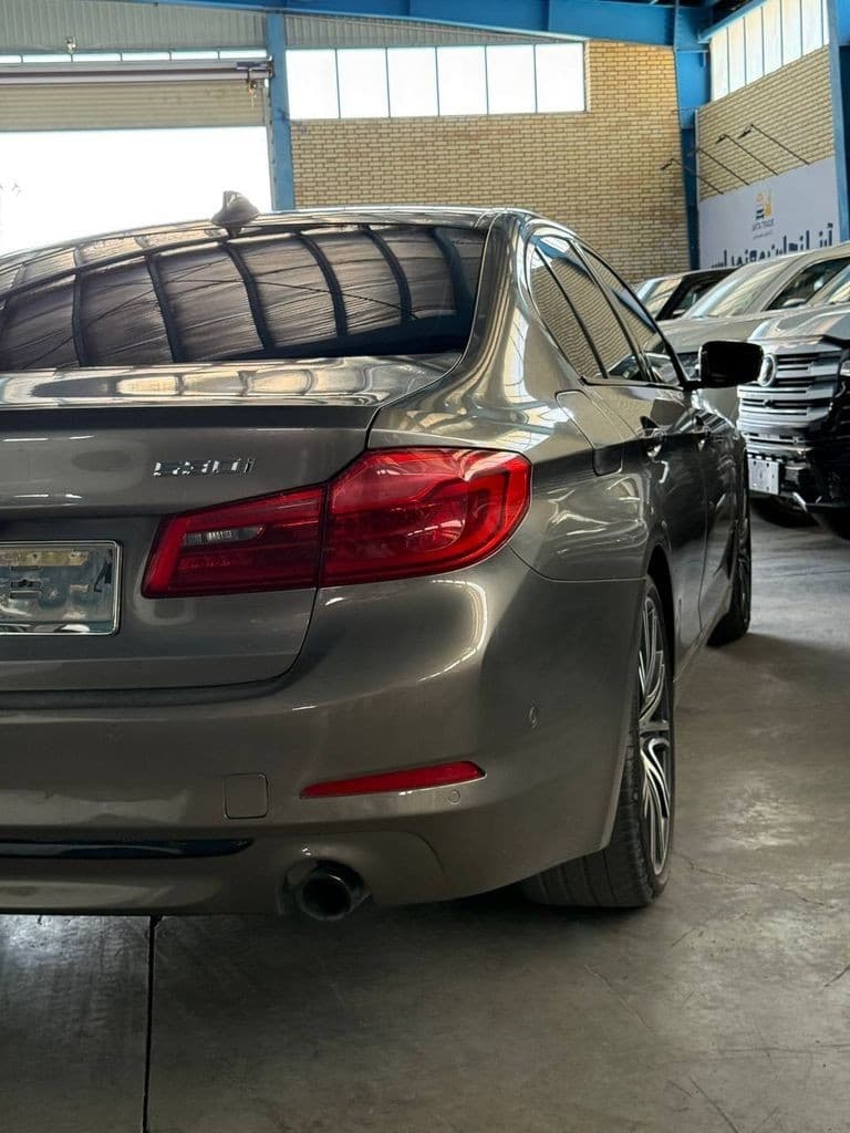 BMW 530i مدل 2017 - تصویر 1
