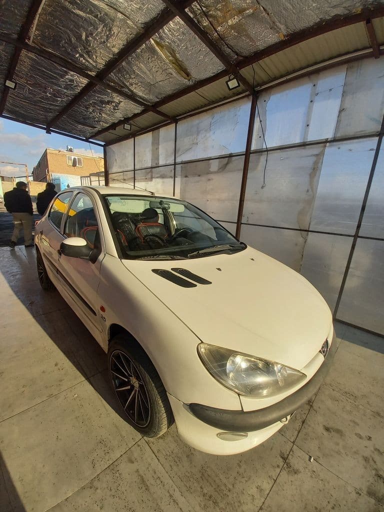 پژو 206تیپ 5مدل 92 - Image 1