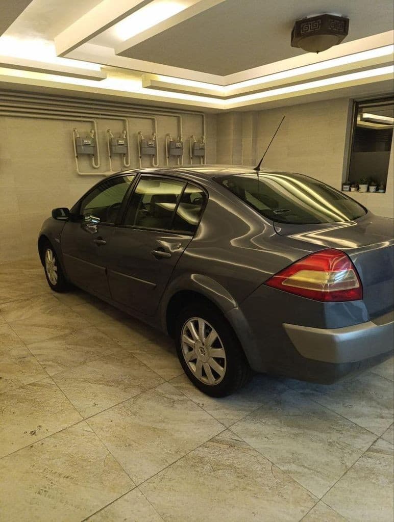 مگان ۲۰۰۰ اتومات - Image 1