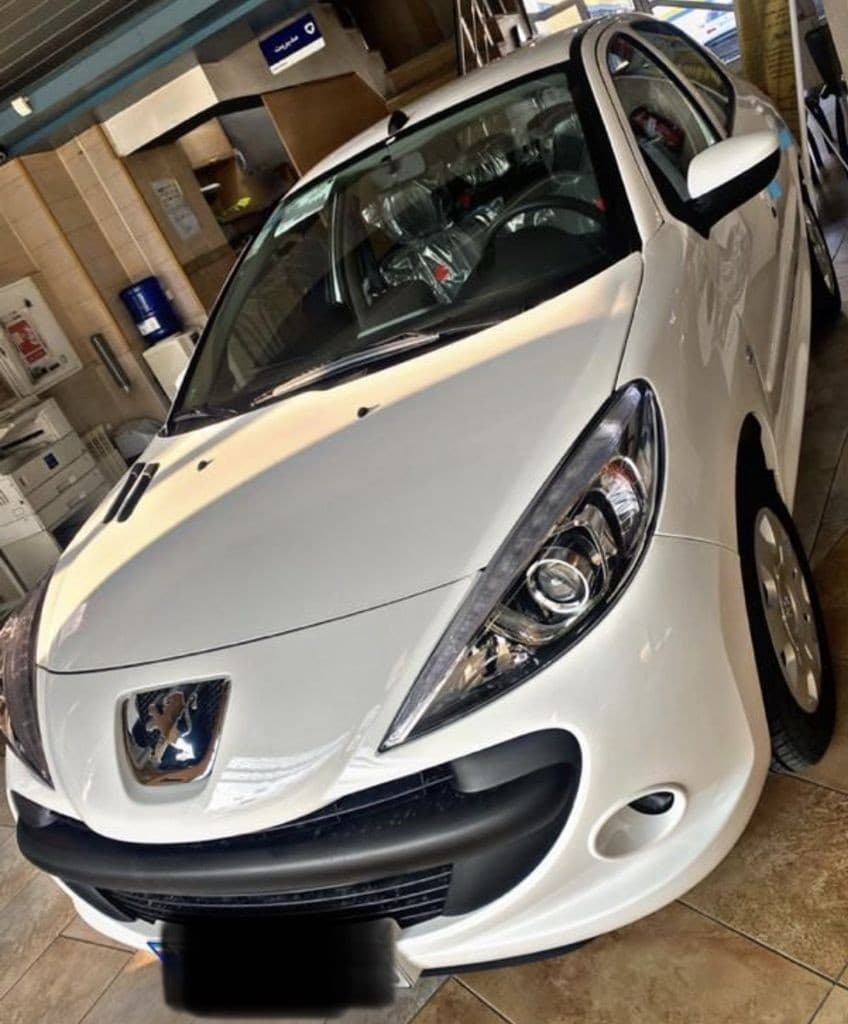 پژو ۲۰۷ ۱۴۰۴ صفرخشک - Image 1