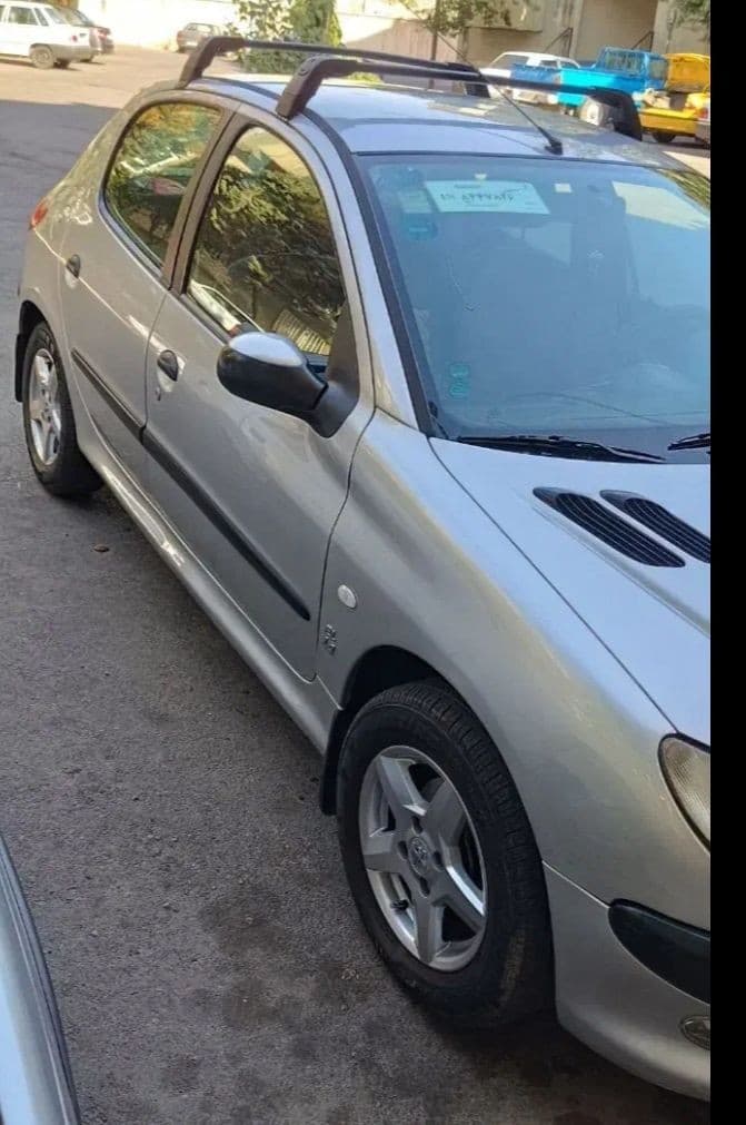 ۲۰۶ مدل ۸۴ کم کارکرد و عتیقه واقعی - Image 1